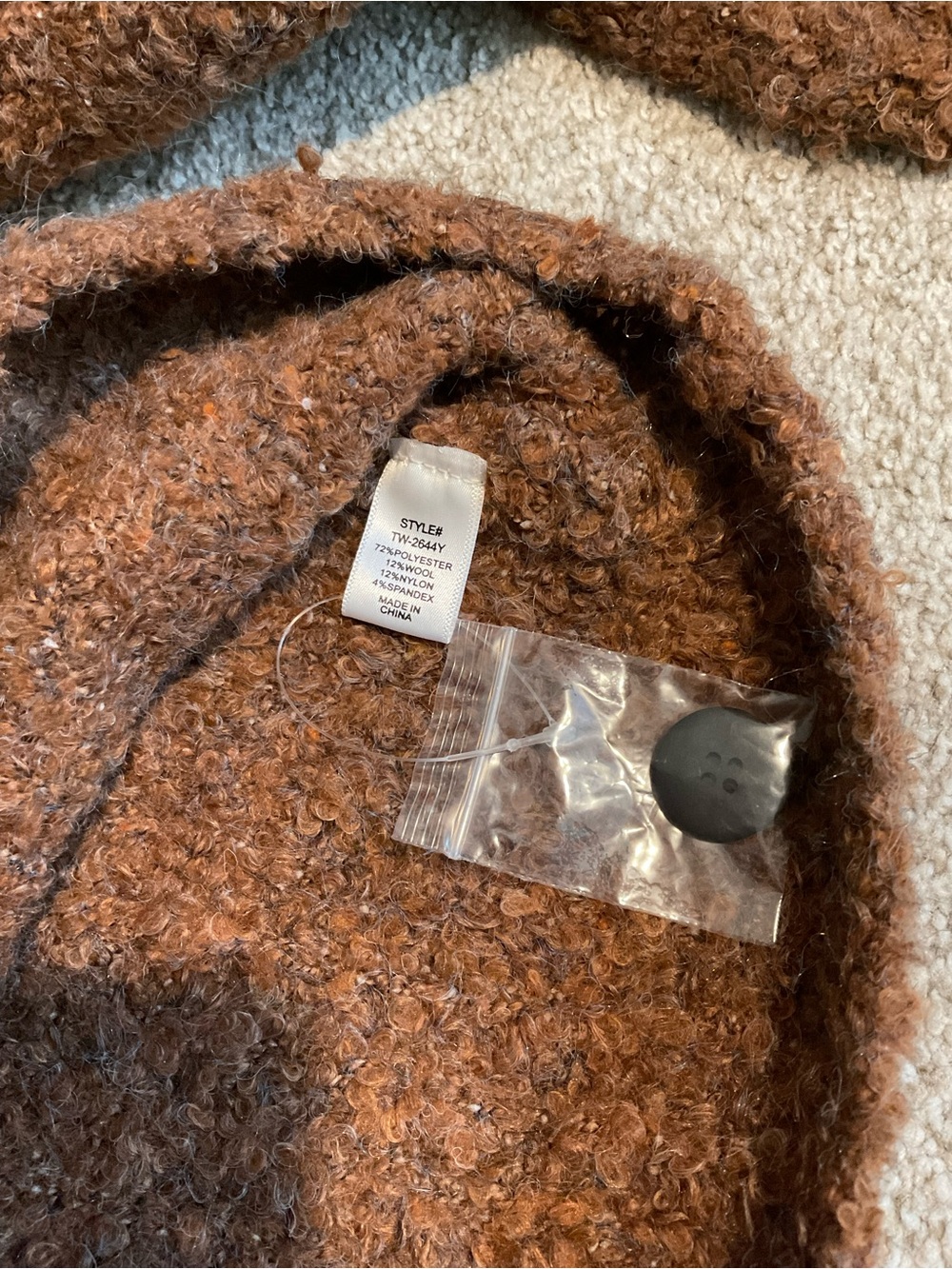 Cozy Zenana Bouclé Button-Up Women's Sweater Small - Picture 4 of 4